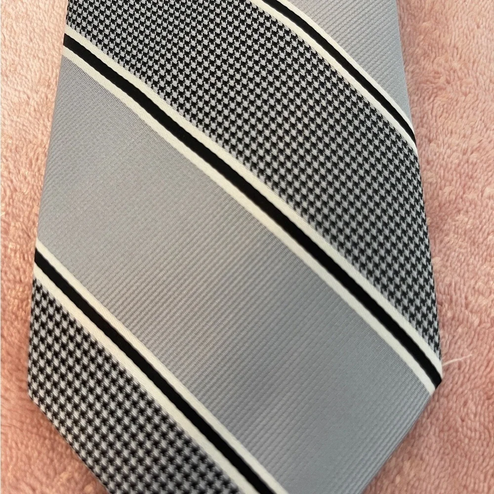 George Classic Black and Gray Striped Tie